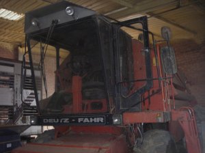 Combine Harvester Deutz Fahr 2385