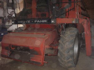 Combine Harvester Deutz Fahr 2385